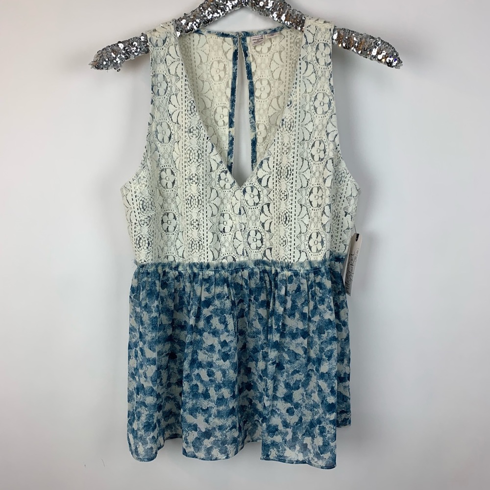 Melrose and Market Lace Open Back Blouse - Picture 1 of 6